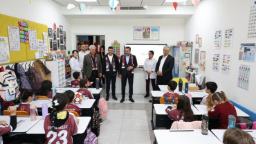 Başkan Şerifoğulları, 'Elazığspor Günleri'nde Öğrencilerin Coşkusuna Ortak Oldu