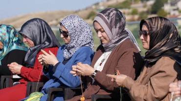 ESMEK'ten Harput Cam Seyir Terası'nda Örgü Etkinliği