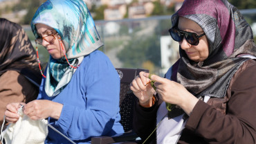 ESMEK'ten Harput Cam Seyir Terası'nda Örgü Etkinliği