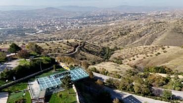 ESMEK'ten Harput Cam Seyir Terası'nda Örgü Etkinliği