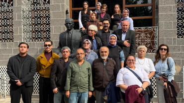 Elazığ Belediyesi Edebiyat Atölyesi Katılımcılarından Diyarbakır'a Kültür Yolculuğu