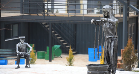 GERİ DÖNÜŞÜM PARKI'NDA YER ALAN ÖRNEK FİGÜRLER MİLLET BAHÇESİ'NDE SERGİLENECEK