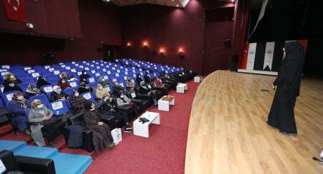 Kadın Girişimcilere 'Network Liderlik ve İş Fırsatı' Eğitimi
