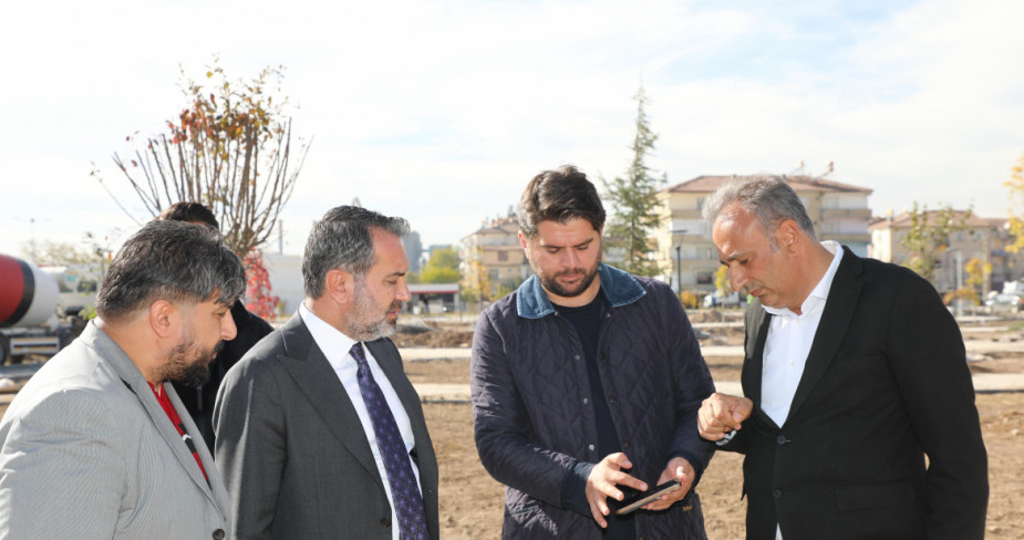 Başkan Şerifoğulları Doğu Park’ta İncelemelerde Bulundu