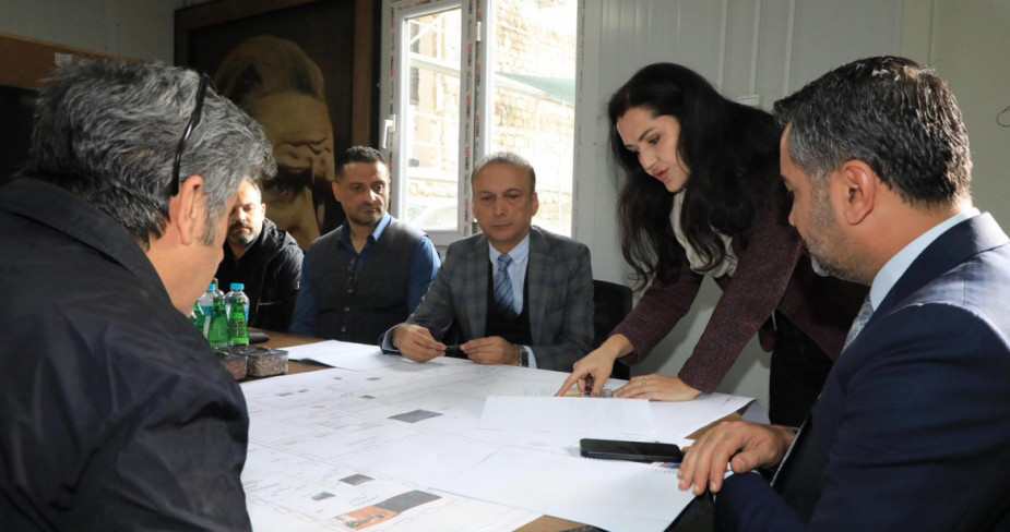 Başkan Şerifoğulları, Tarihi Öğretmenevi'nde Çalışmaları İnceledi