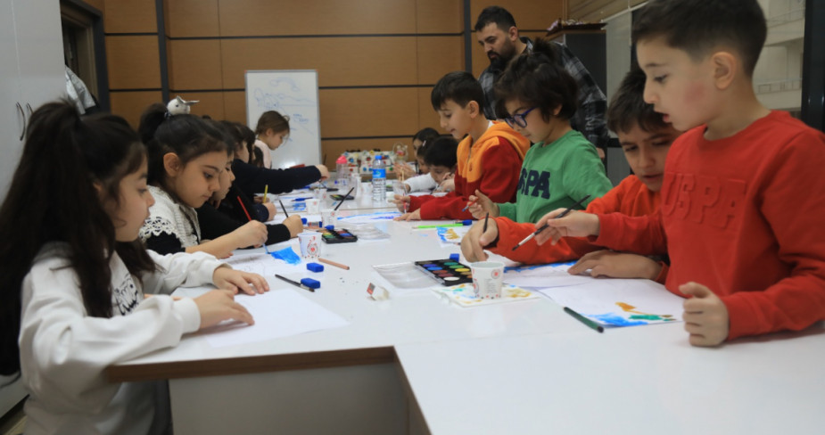 Elazığ Belediyesi Çocuklara Özel Yarıyıl Etkinliği Düzenledi