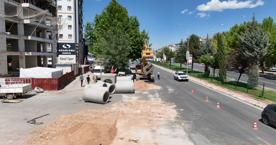 Elazığ Belediyesi, Cumhuriyet Mahallesi’nde Kanalizasyon ve Yağmur Suyu Hattı Çalışmaları Başlattı