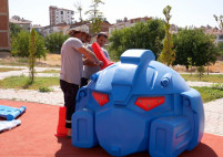 Elazığ Belediyesi, Kent Genelindeki Parkları Yeniliyor