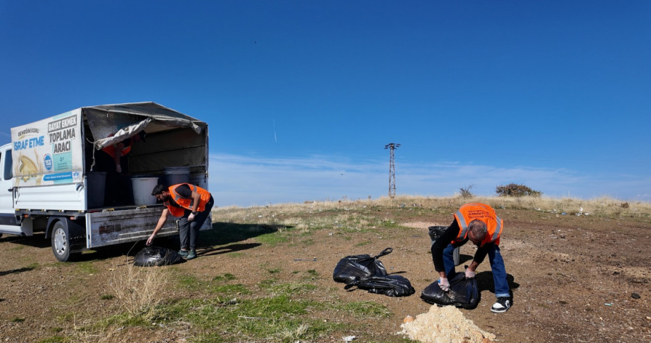 Elazığ Belediyesi’nden Sokak Hayvanlarına Ve Yaban Hayatına Kış Desteği