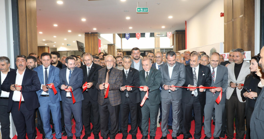 Elazığ Belediyesi’nin Düzenlediği İnşaat Fuarı’nın Açılışı Gerçekleştirildi