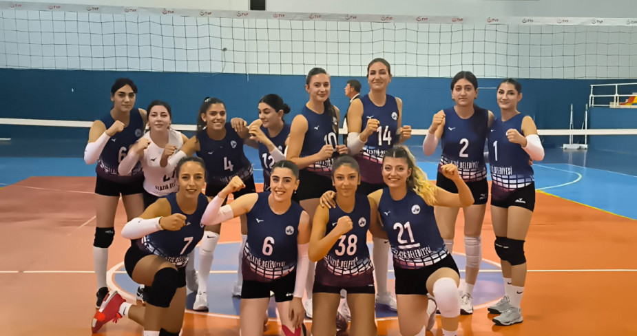 Elazığ Belediyespor Kadın Voleybol Takımı, Ligde Fırtına Gibi Esiyor!