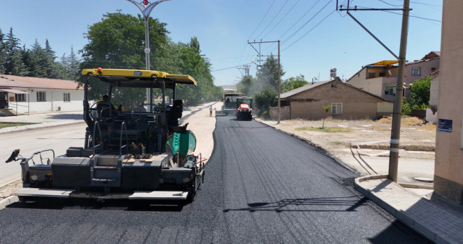 Elazığ’da Asfalt Hamlesi Sürüyor
