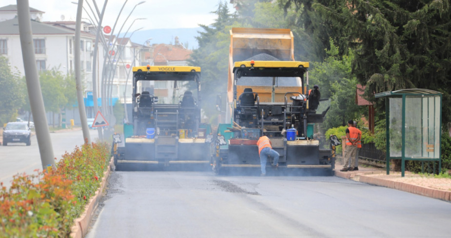 Elazığ’da Asfaltlama Seferberliği Hız Kazandı