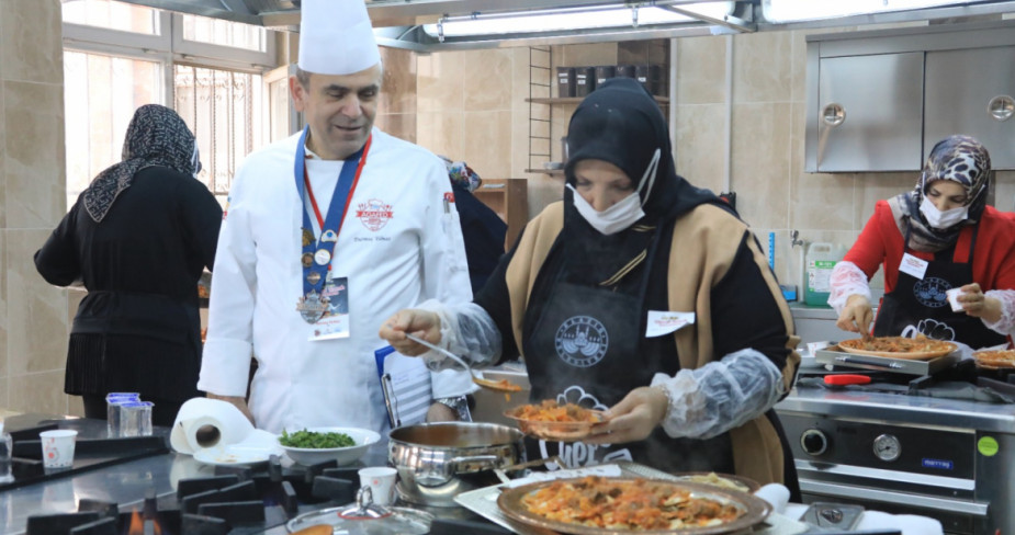 Elazığ’ın Yöresel Yemekleri Yarıştı