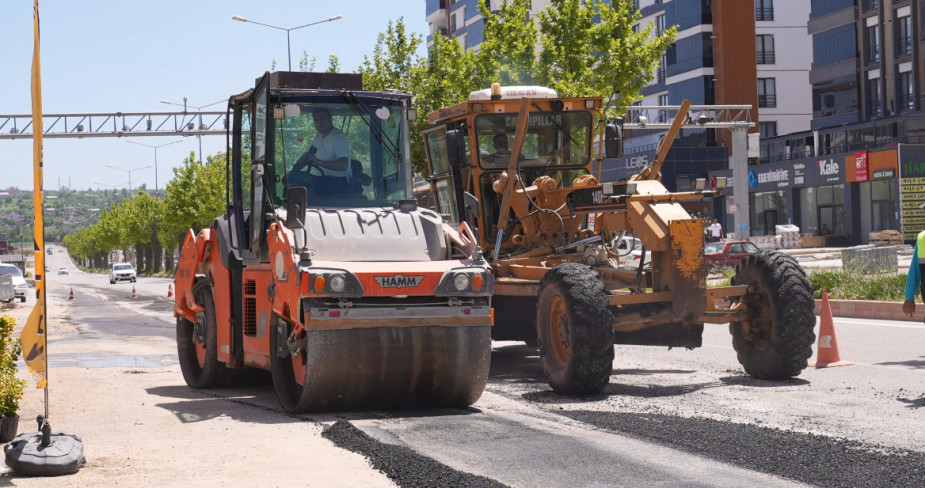 Fen İşleri Çalışıyor, Şehir İçi Trafik Konfor Kazanıyor