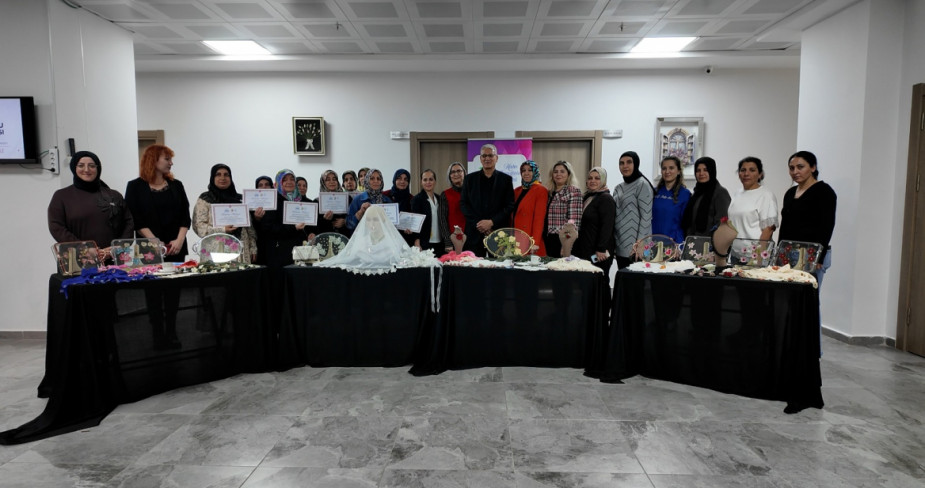 Geleneksel Boncuklu İğne Oyası Sergisi Büyüledi