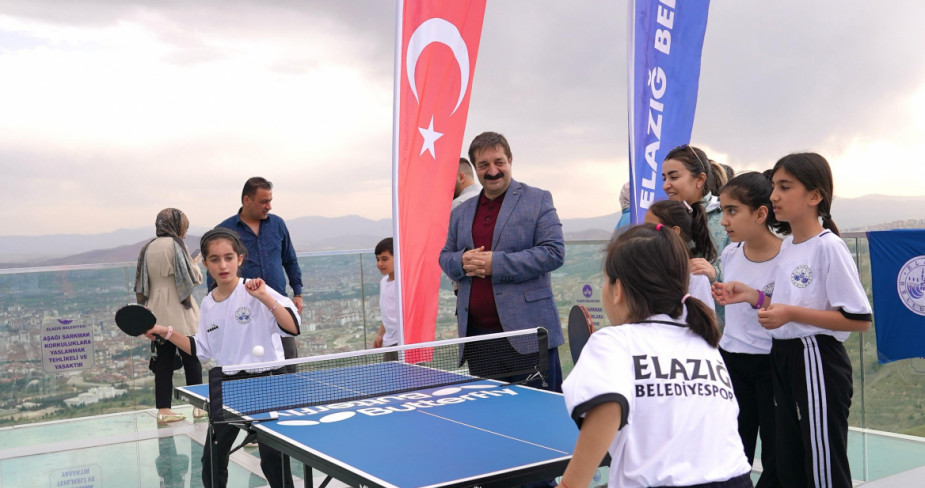 Harput’ta Masa Tenisi ve Bayram Coşkusu Bir Arada Yaşandı