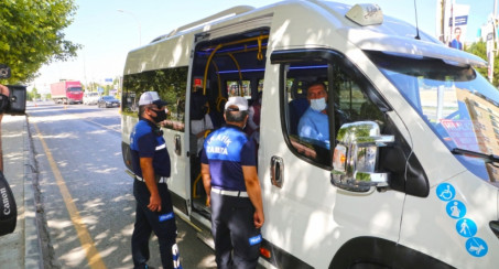 MİNİBÜS VE OTOBÜSLERDE KORONAVİRÜS DENETİMİ YAPILDI