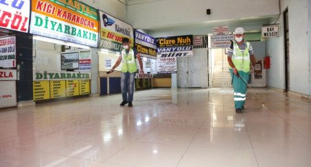 OTOBÜS TERMİNALİ TEMİZLENDİ