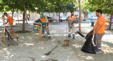 Rüstempaşa Mahallesi'nde Kapsamlı Temizlik