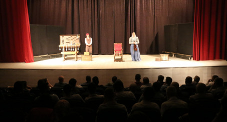 Sanatseverlerden Usta Oyununa Yoğun İlgi