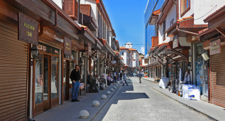 Ticaret Doğduğu Sokaklara Dönüyor Projesi'Ne Elazığlılardan Tam Not