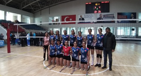 Voleybol Takımımız Grubunu Namağlup Şampiyon Olarak Tamamladı