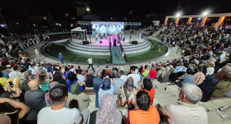 Yaz Etkinlikleri Kapsamında Gezici Tiyatro Şenliği, Ataşehir Mahallesi'ndeydi