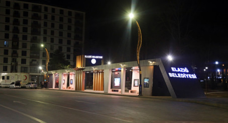 Yolcu Dostu Otobüs Durağı Vatandaşların Takdirini Toplamaya Devam Ediyor