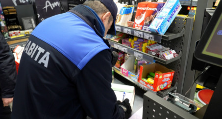 Zabıta Ekiplerinden Zincir Marketlere Denetim