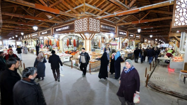 TİCARET DOĞDUĞU SOKAKLARA GERİ DÖNÜYOR