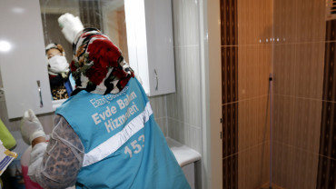 YAŞLI VE BAKIMA MUHTAÇ KİŞİLERE EV TEMİZLİĞİ HİZMETİ