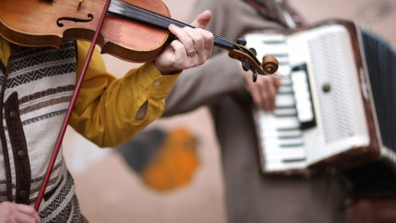 SOKAKLA İÇ İÇE BİR KÜLTÜR SANAT ŞEHRİ